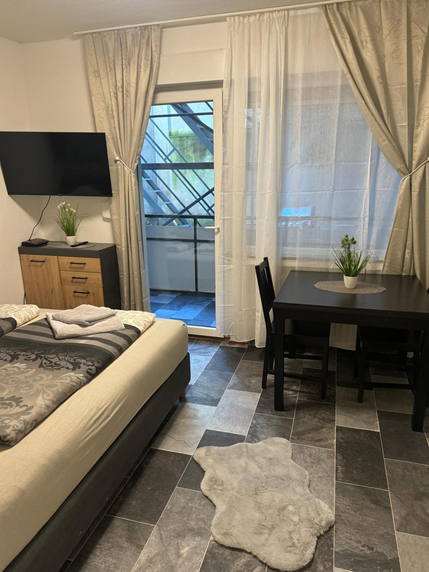 M&Bluxux Apartaments クレーフェルト エクステリア 写真